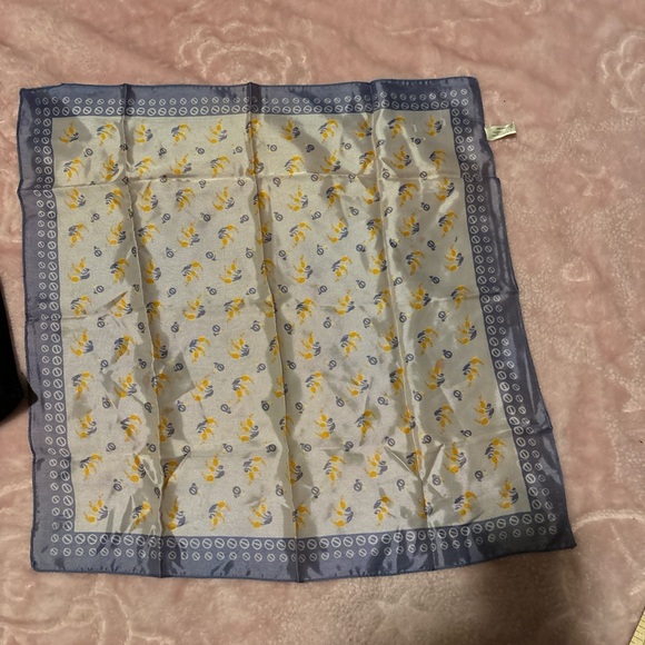 Set of 3 ,diferente designers Festive Snowman and Black Sheer Scarves - Picture 4 of 14